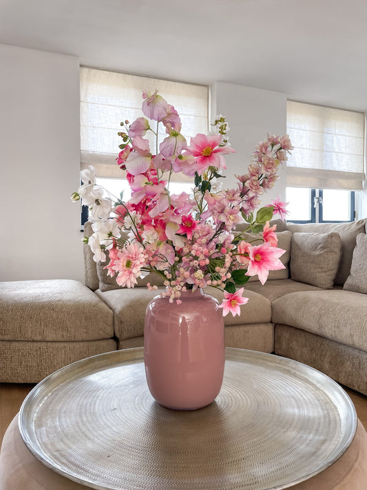 roze zijden boeket in pastelroze vaas
