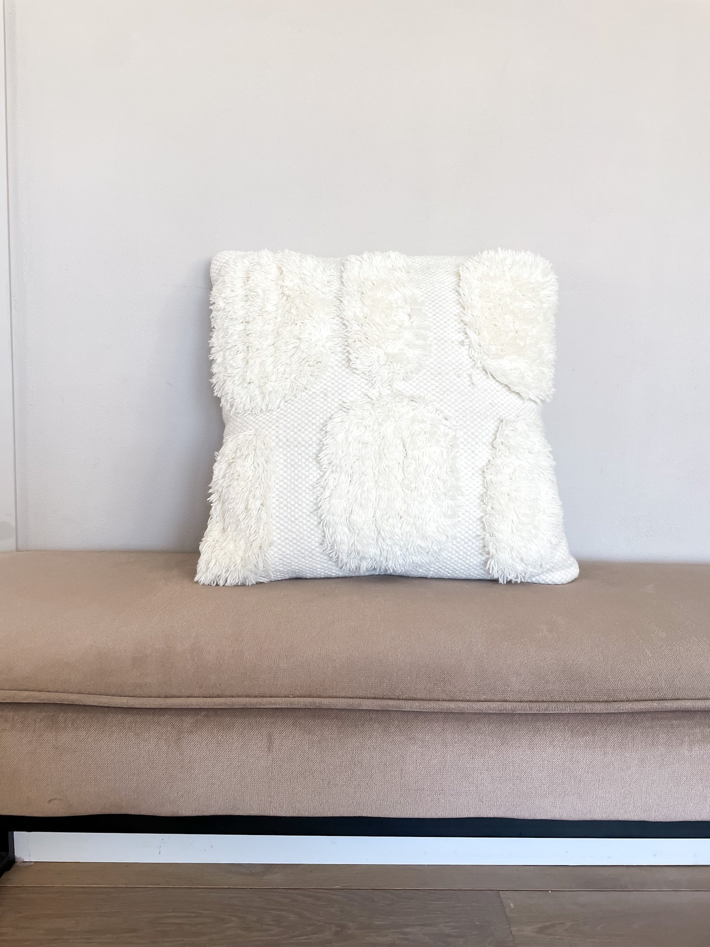 Kussen met fluffy detail