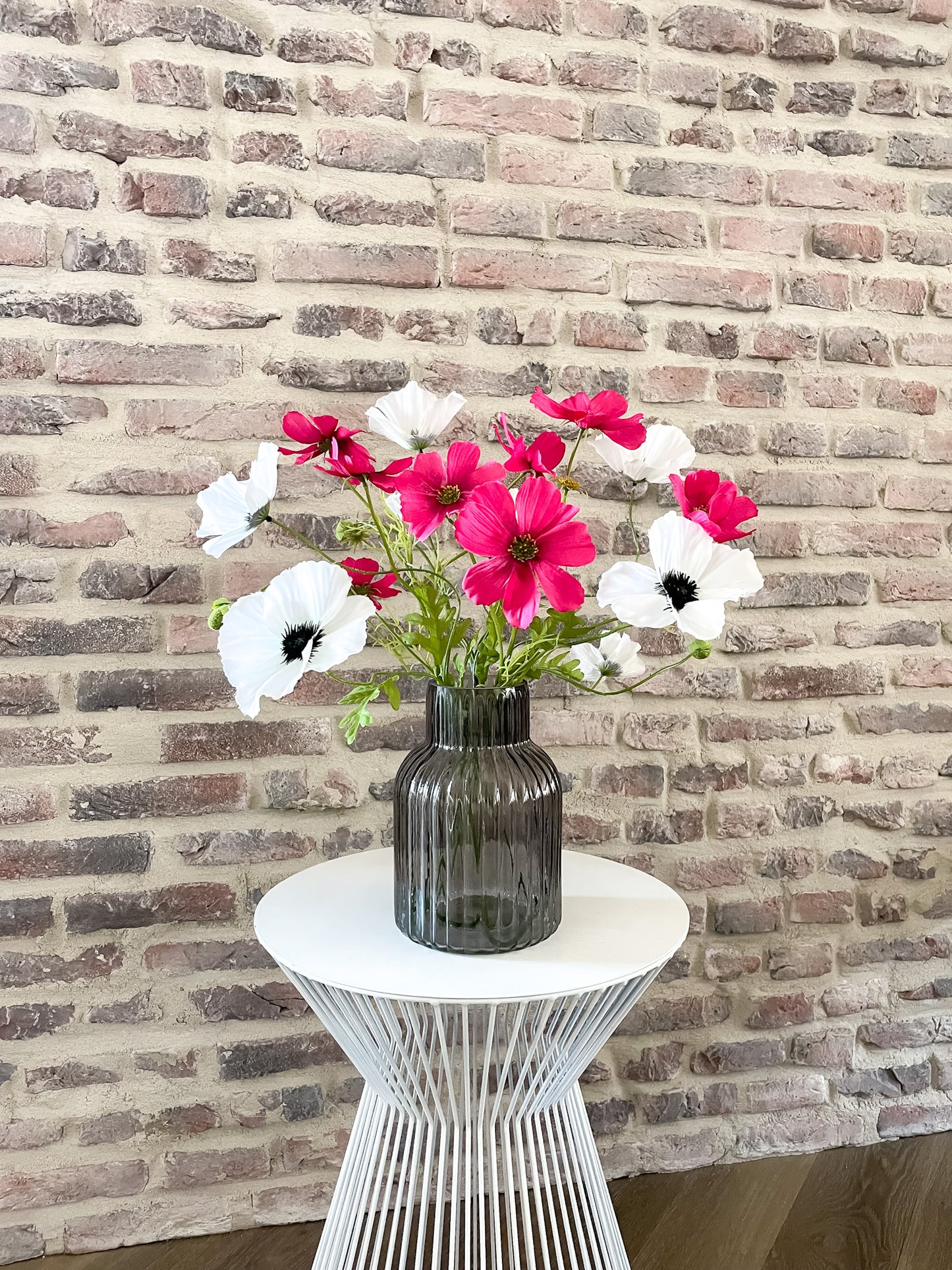 zijden boeket met Poppy en cosmos bloemen